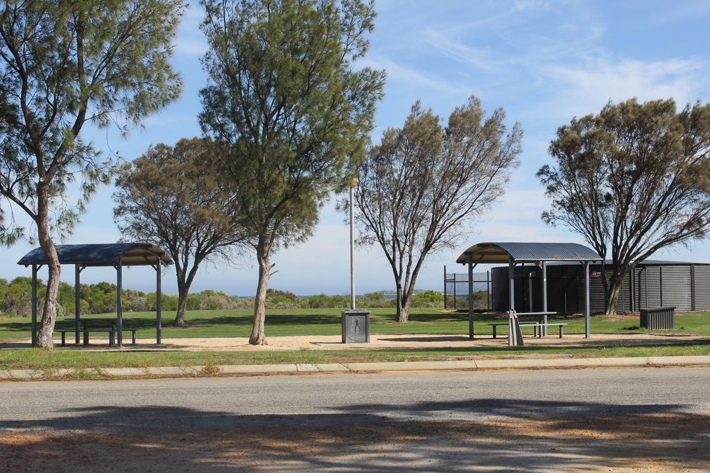 Jurien Beachfront Holiday Units Villa Jurien Bay Buitenkant foto